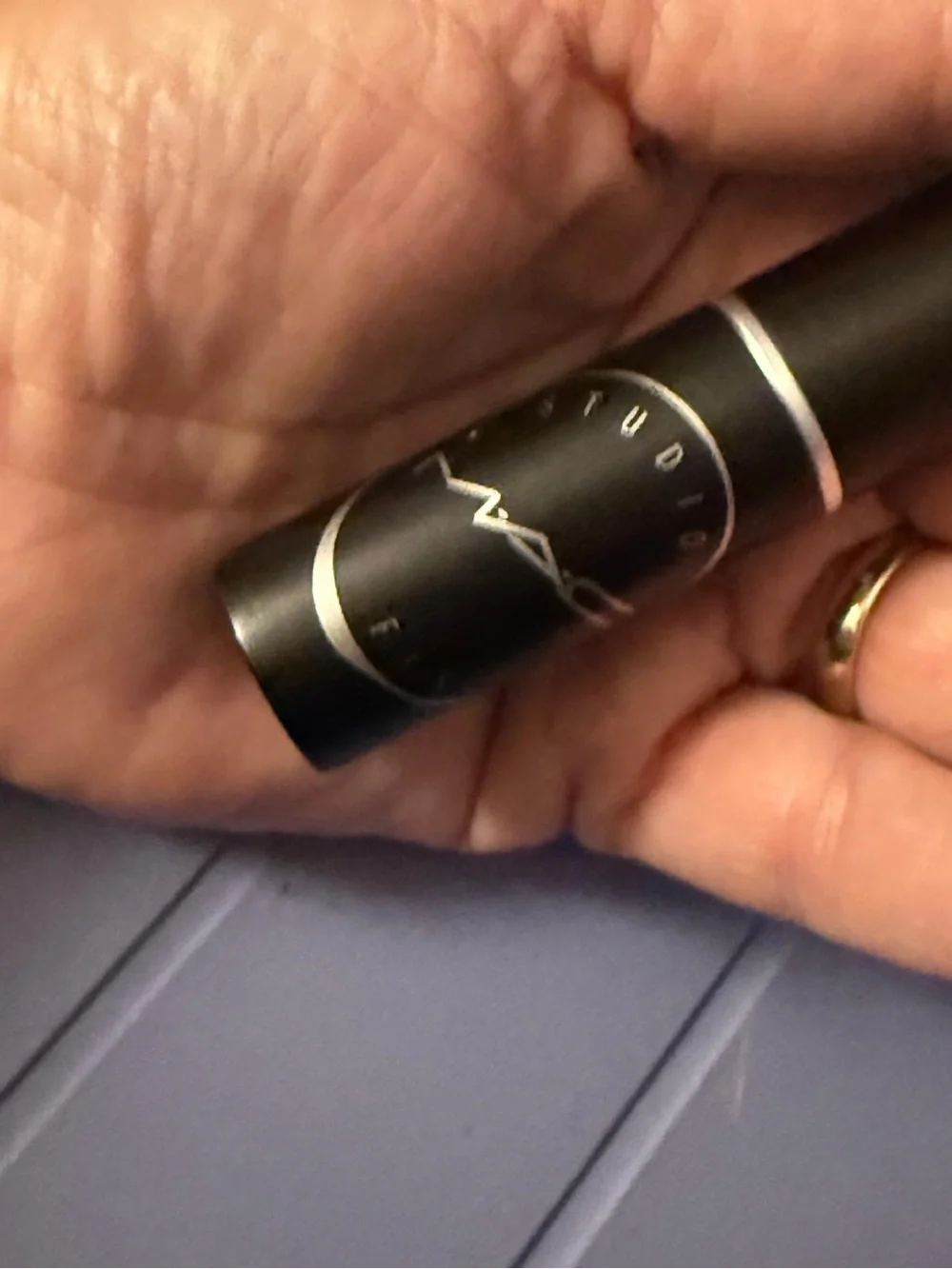 MAC Cosmetics Studio Soft Matte Foundation Stick - NC35